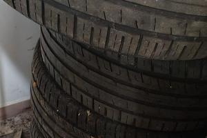 Gomme + cerchi  per Jaguar