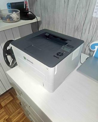 Stampante laser lexmark -leggere bene