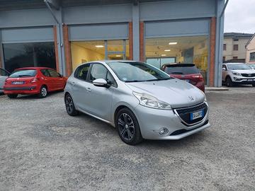Peugeot 208 PureTech 82 5 P STUPENDA OK NEOPATENTA