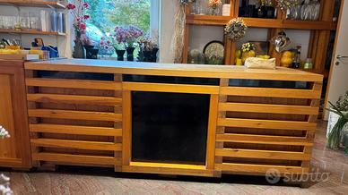 Arredamento modulare in legno massiccio