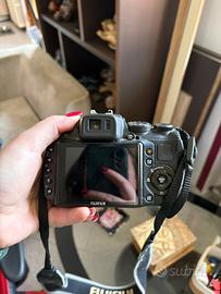 Fujifilm FinePix HS20 EXR - Bridge Zoom 30x