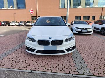 BMW 218d XDrive Active Tourer Advantage