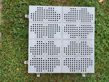 Piastrelle da giardino ad incastro in PVC
