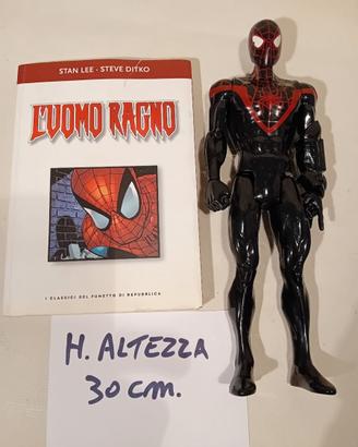 Spider-Man Action Figure Hasbro+Libro L'Uomo Ragno