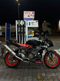 Aprilia tuono R 1000