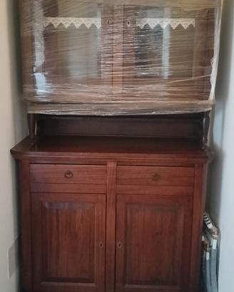 Credenza in arte povera 