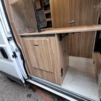 FURGONE E ALLESIMENTO CON OMOLOGAZIONE