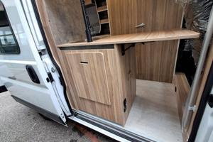 FURGONE E ALLESIMENTO CON OMOLOGAZIONE