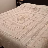 copriletto pizzo e ricami