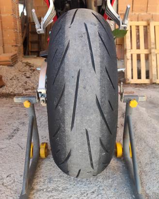 Gomme brigestone s22