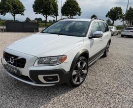 VOLVO XC70 D4 AWD Momentum
