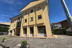 Immobile di 80 m² con 1 locale a Rieti