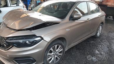 FIAT TIPO 1.3 MTJ INCIDENTATA PER RICAMBI MOTORE 5