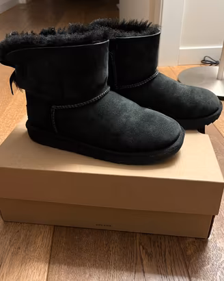 UGG K MINI BAILEY BOW II EU 34