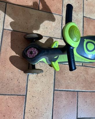Triciclo/monopattino con manico