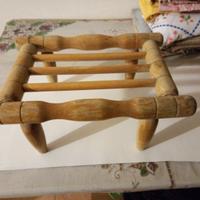 Poggiapiedi in legno