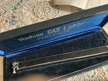 Accendino. HADSON GAS LIGHTER  nuovo vintage