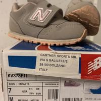 New Balance 23 1/2 scarpe