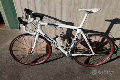 Bici da corsa in crbonio