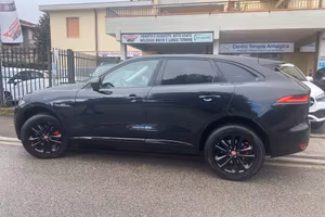 Jaguar F-Pace 2.0 D 180 CV R-Sport
