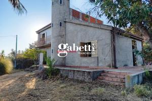 Panoramica villa con terreno VC/88