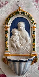 Acquasantiera in ceramica di Montelupo Fiorentino