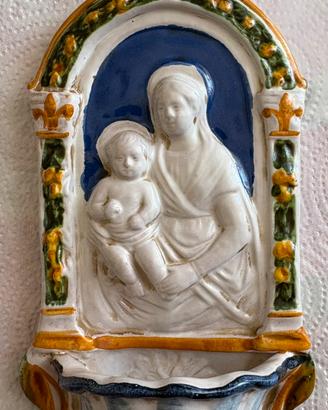 Acquasantiera in ceramica di Montelupo Fiorentino