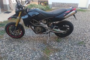 Aprilia dorsoduro 750