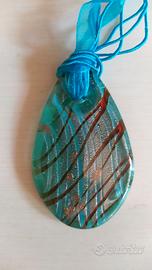 Monile collana in vetro