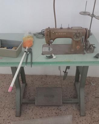 Macchina da cucire singer