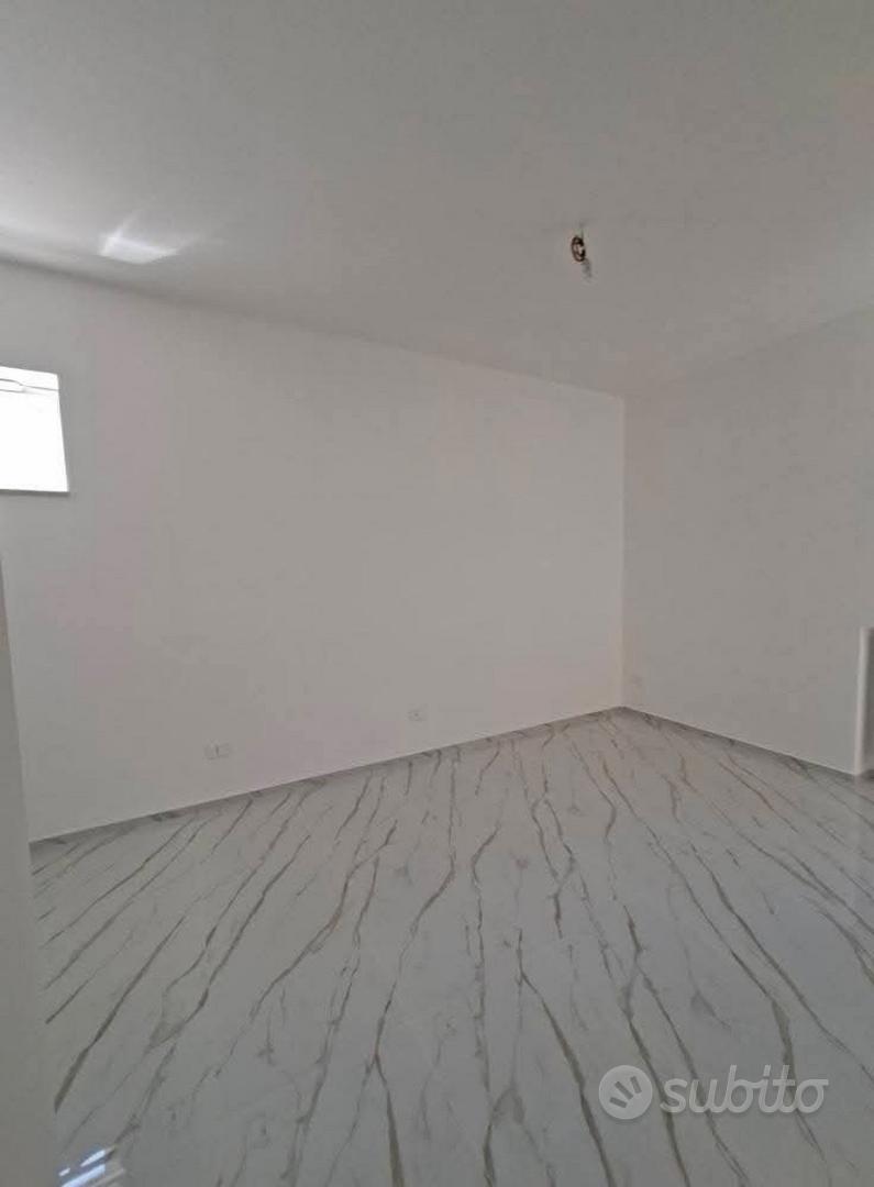 Barletta' appartamento con posto auto - Vista 5