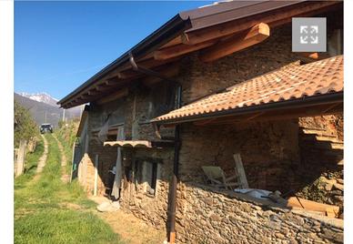 Privato vende Cascinale in prestigiosa posizione