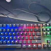 Tastiera gaming RGB steelseries Apex pro meccanica