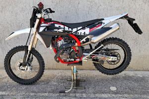 SWM RS 125 R Factory