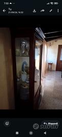 vetrina in legno 