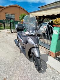 Honda SH 300