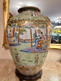 Imponente e pesante, antico vaso cinese cantonese