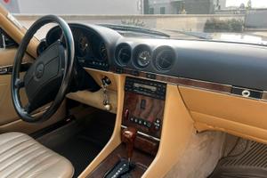 Mercedes 560SL America