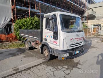 Autocarro 75 quintali Iveco eurocargo a Pistoia