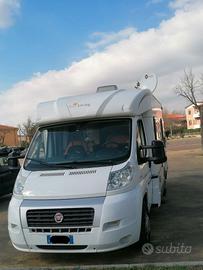 Camper semintegrale ADRIA