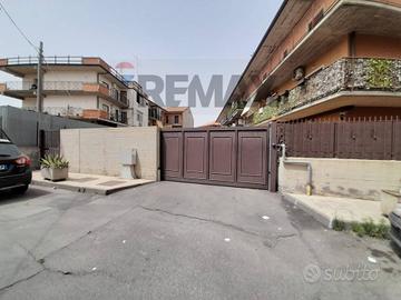 Garage/Box - Camporotondo Etneo
