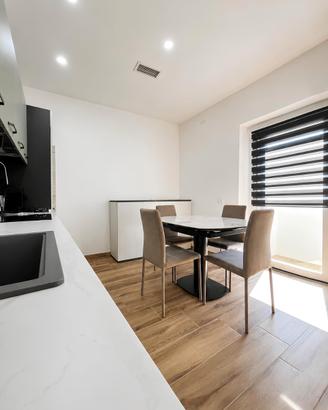 Semindipendente arredato senza condominio