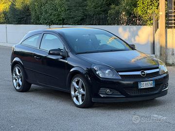 Opel Astra GTC 2008
