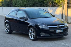 Opel Astra GTC 2008
