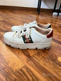 Guggi Ace platform con cristalli