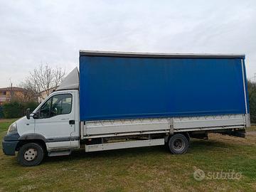 Renault mascotte trucks 3.0/160 cv 2010 patente c