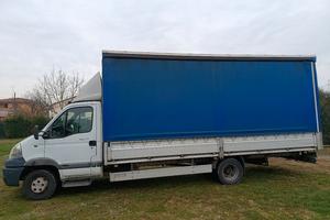 Renault mascotte trucks 3.0/160 cv 2010 patente c