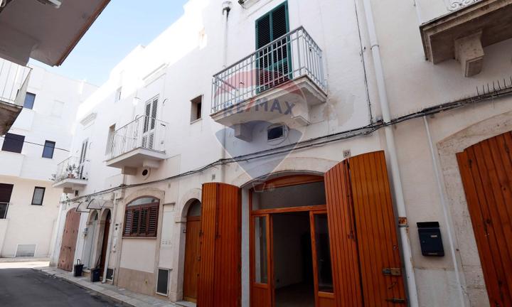 Casa Indipendente - Mola di Bari