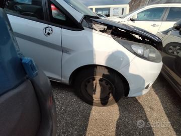 Parafango destro FORD FIESTA del 2010