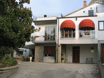 Casa bi/trifamiliare in Strada Ellera VITERBO